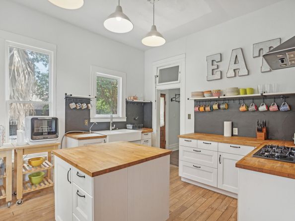 504 Fairview Avenue, Houston TX 77006