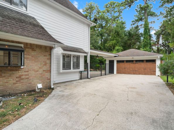 14 Cascade Springs Place, The Woodlands TX 77381