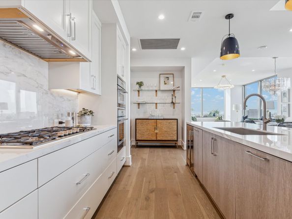 5656 San Felipe Street 1205, Houston TX 77056