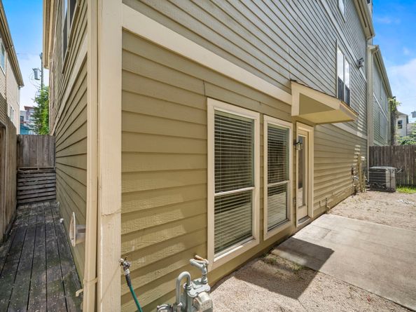1429 Oneil Street, Houston TX 77019