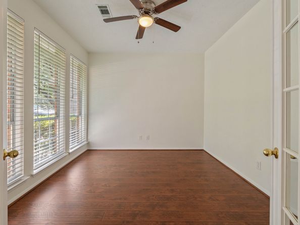 122 N Westwinds Circle, The Woodlands TX 77382
