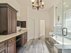122 N Westwinds Circle, The Woodlands TX 77382
