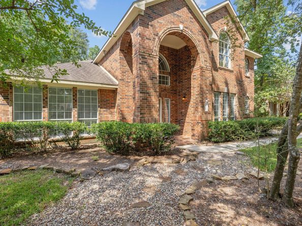 122 N Westwinds Circle, The Woodlands TX 77382