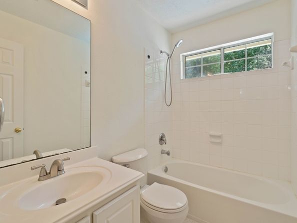 122 N Westwinds Circle, The Woodlands TX 77382
