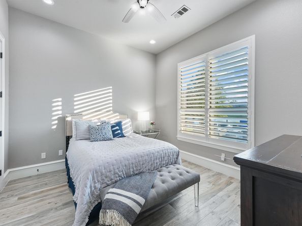 206 Bauer Point Court, The Woodlands TX 77389