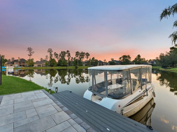 206 Bauer Point Court, The Woodlands TX 77389