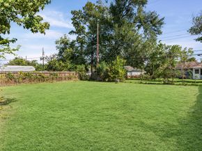 7402 Yoe Street, Houston TX 77016