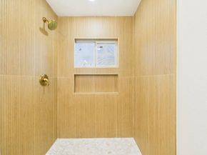 421 De Haven Street, Houston TX 77029