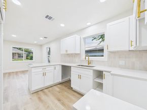 421 De Haven Street, Houston TX 77029