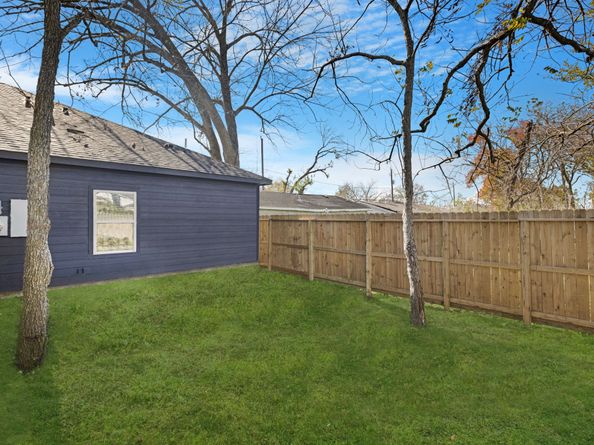 4651 Mallow Street, Houston TX 77051