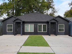 4651 Mallow Street, Houston TX 77051