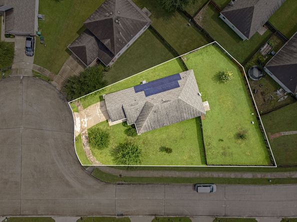 5711 Mid Way, Houston TX 77339