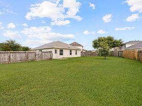 5711 Mid Way, Houston TX 77339