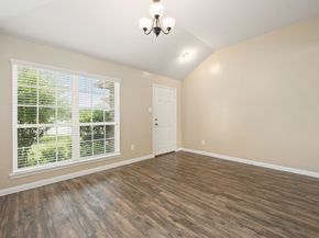 5711 Mid Way, Houston TX 77339