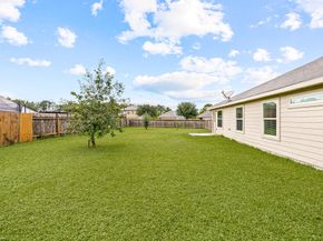 5711 Mid Way, Houston TX 77339