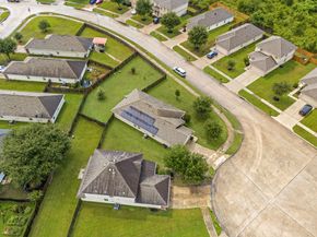 5711 Mid Way, Houston TX 77339