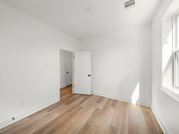 835A Elkhart Street, Houston TX 77091