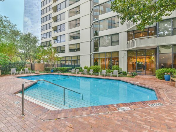 15 Greenway Plaza 12G, Houston TX 77046