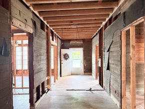 803 Brooks Street, Houston TX 77009