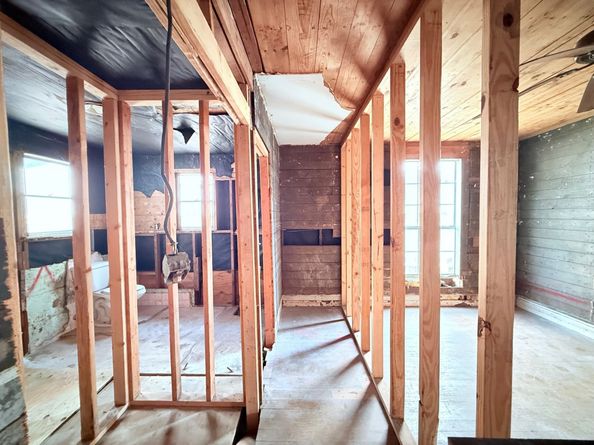 803 Brooks Street, Houston TX 77009