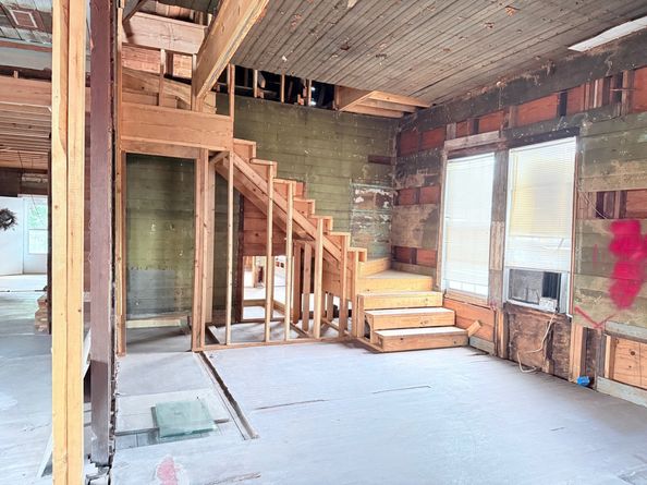 803 Brooks Street, Houston TX 77009