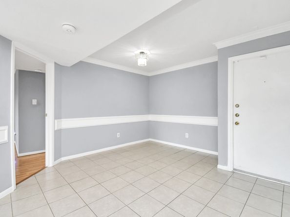 3065 Walnut Bend Lane 21, Houston TX 77042