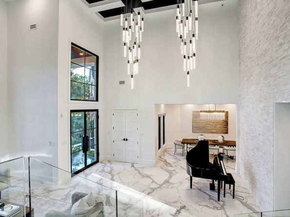 5158 Huckleberry Circle, Houston TX 77056