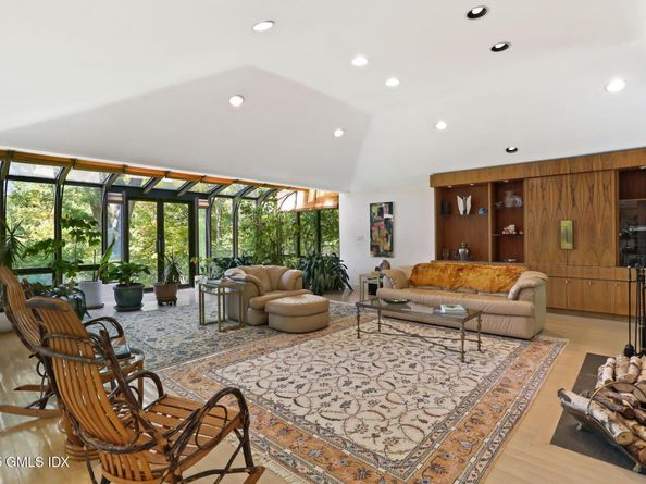 43 Sterling Road, Greenwich CT 06831
