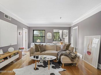 4 Lafayette Court