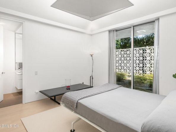 565 Oenoke Ridge, New Canaan CT 06840