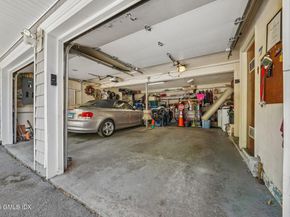 11 Stuart Drive, Old Greenwich CT 06870
