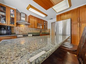 11 Stuart Drive, Old Greenwich CT 06870