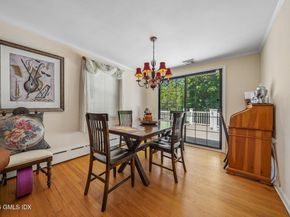11 Stuart Drive, Old Greenwich CT 06870