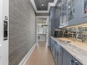 2 Oneida Drive C2, Greenwich CT 06830