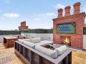 2 Oneida Drive C2, Greenwich CT 06830