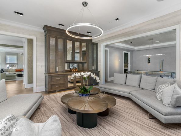 2 Oneida Drive C2, Greenwich CT 06830