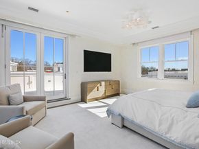 2 Oneida Drive C2, Greenwich CT 06830