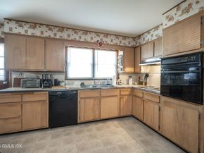 72 Alvord Lane, Stamford CT 06902