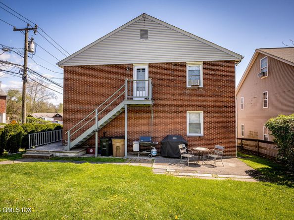 72 Alvord Lane, Stamford CT 06902