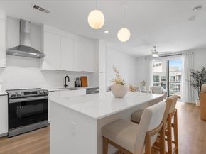 1701 Simond Ave 636, Austin TX 78723