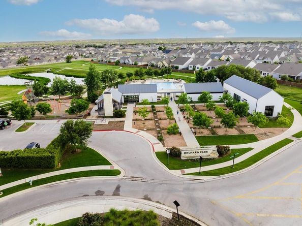 514 Round Valley TRL, Liberty Hill TX 78642