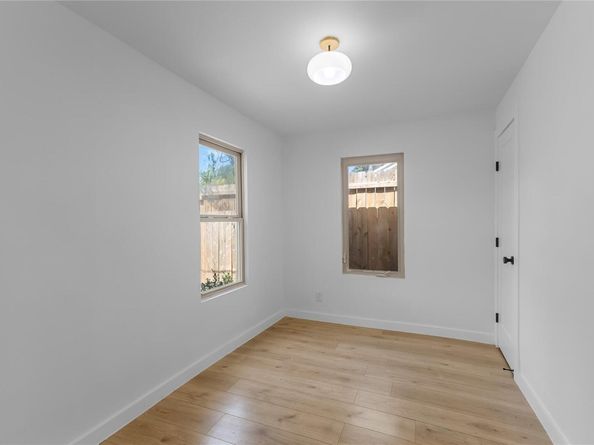 2404 Santa Rita ST, Austin TX 78702