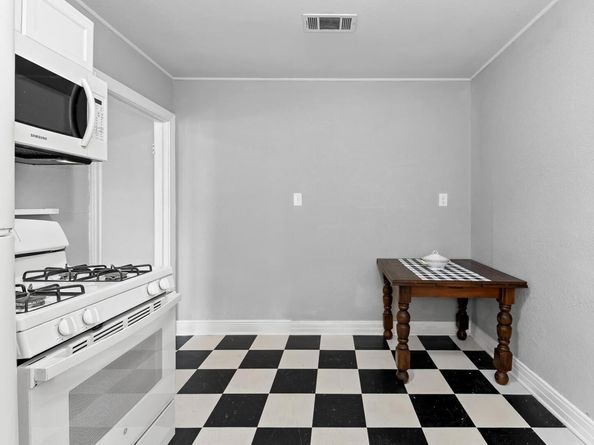 703 E 47th ST, Austin TX 78751