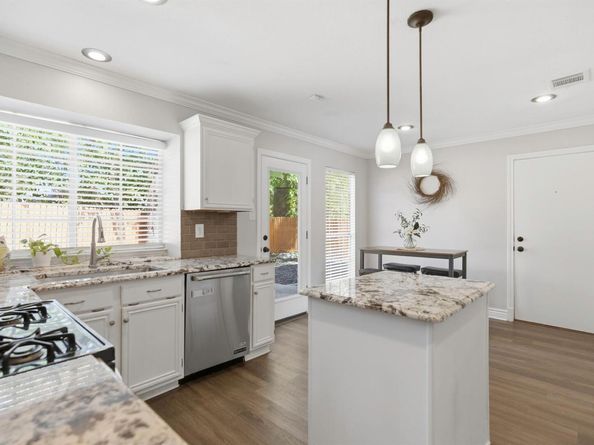 1108 Redbird DR, Cedar Park TX 78613