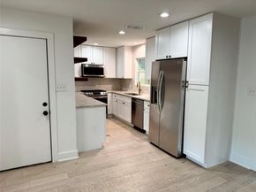 5002 Glencoe CIR, Austin TX 78745