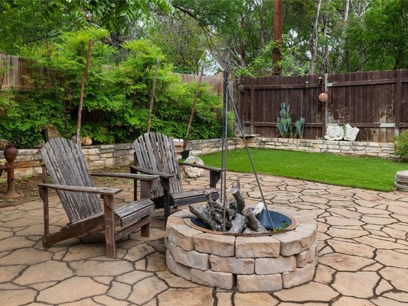 7504 Creekbluff DR, Austin TX 78750