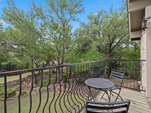 7504 Creekbluff DR, Austin TX 78750
