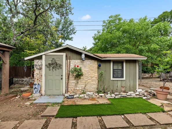 7504 Creekbluff DR, Austin TX 78750