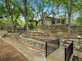 7504 Creekbluff DR, Austin TX 78750