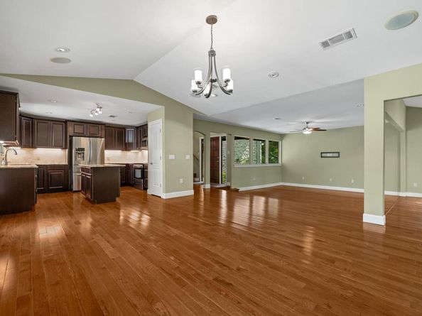7504 Creekbluff DR, Austin TX 78750